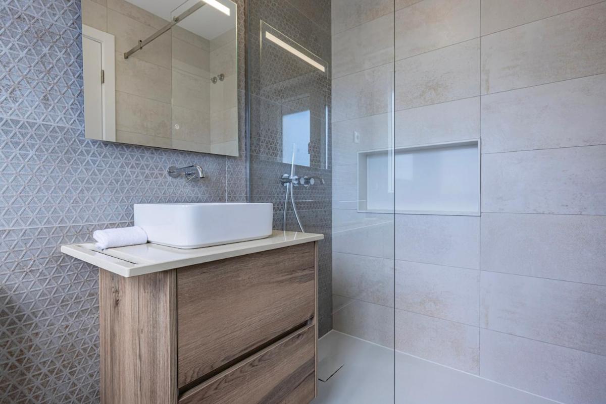 Apartment Novo Junto Ao Metro Lisbon